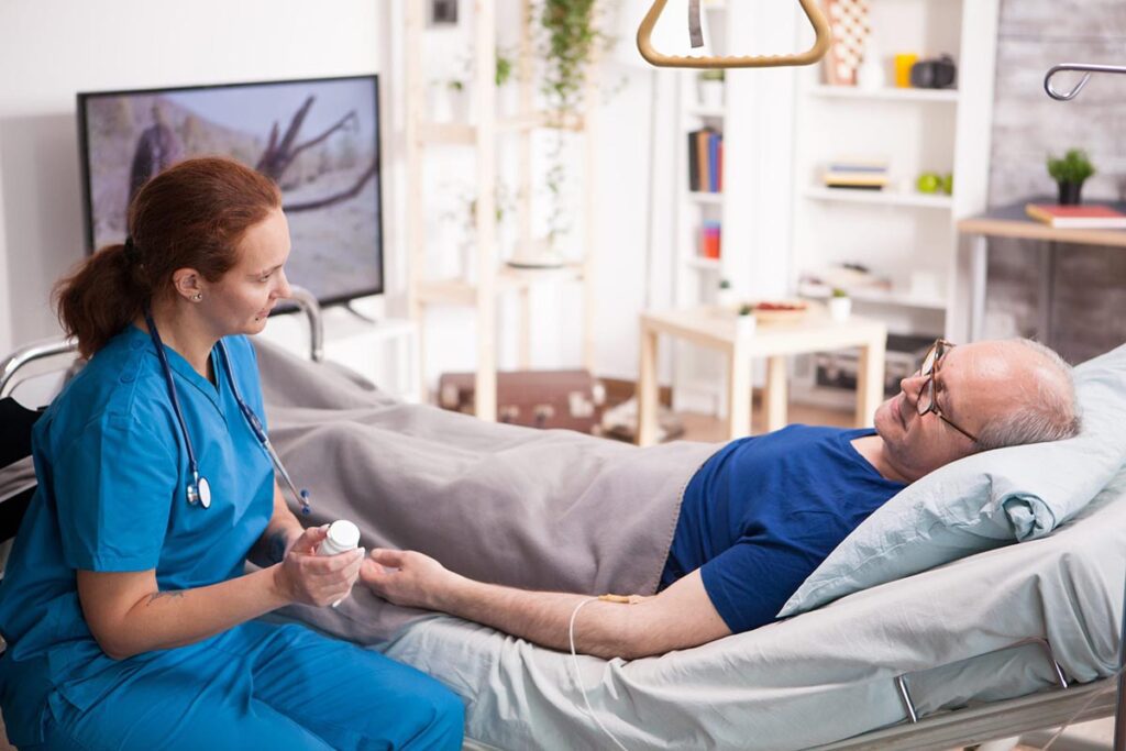 Doctor evaluating a patient during an acute care visit for prompt diagnosis and treatment at Medistop Primary Care.